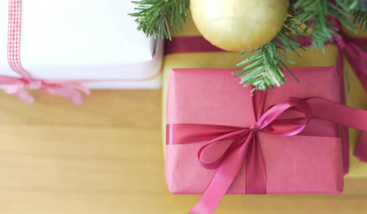 Give the Gift of Gorgeous Locks With NuMe