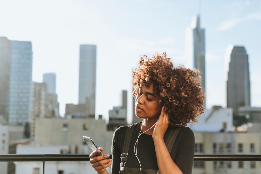 Why Your Curls Fall Flat and the Fix That Makes Them Last All Day